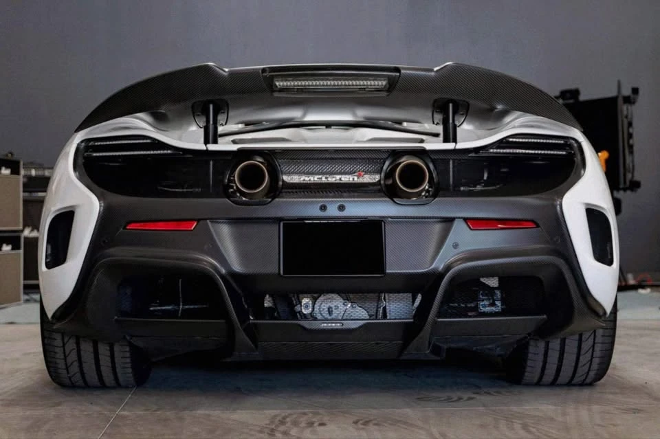 2016 McLaren 675LT Spider - Image 12 of 12