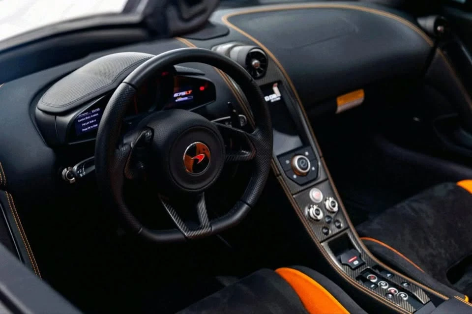 2016 McLaren 675LT Spider - Image 8 of 12