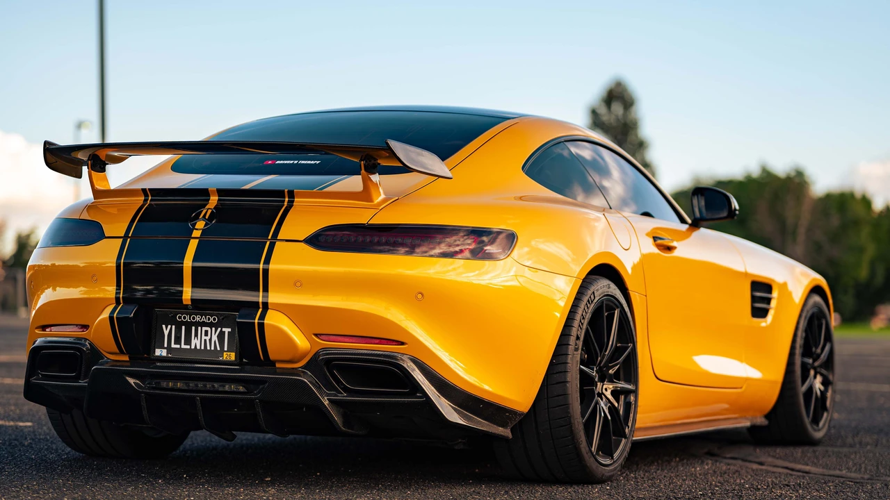 2016 Mercedes-Benz C190/R190 AMG GT - Image 10 of 31