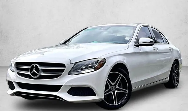 2016 Mercedes-Benz 300 SE Sedan 4D