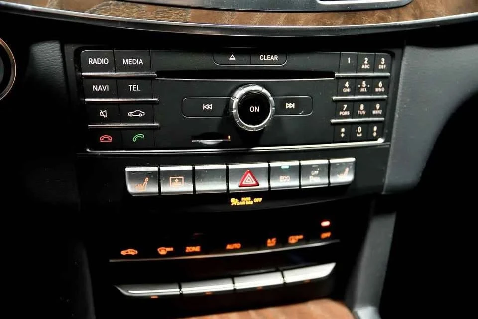 2016 Mercedes-Benz W212 E-Class - Image 5 of 8