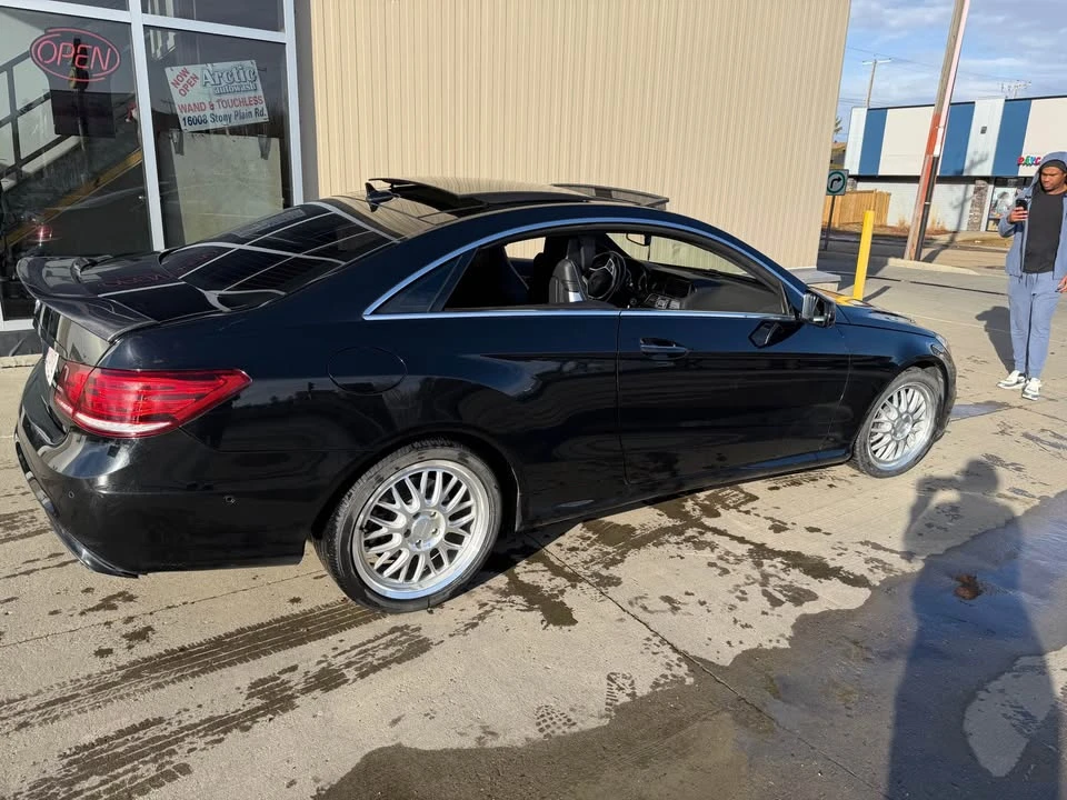 2016 Mercedes-Benz W212 E-Class - Image 2 of 16