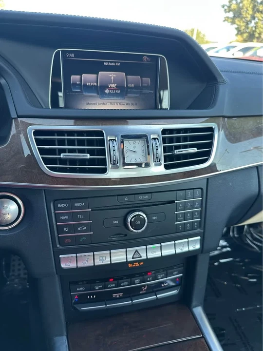 2016 Mercedes-Benz W212 E-Class - Image 9 of 16