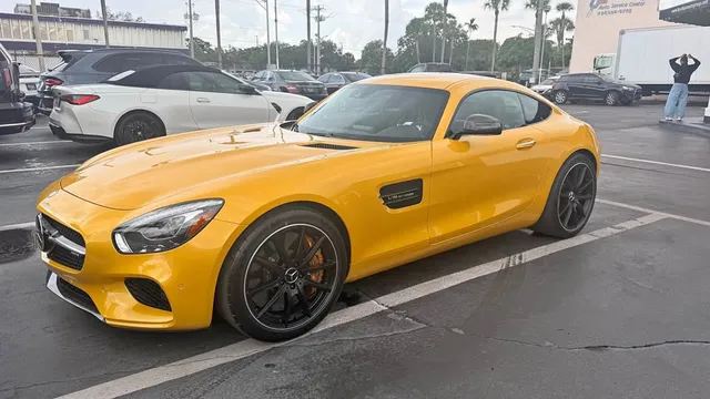 2016 Mercedes-Benz AMG GT S