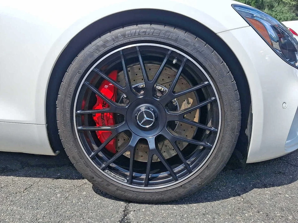 2016 Mercedes-Benz AMG GT - Image 2 of 2