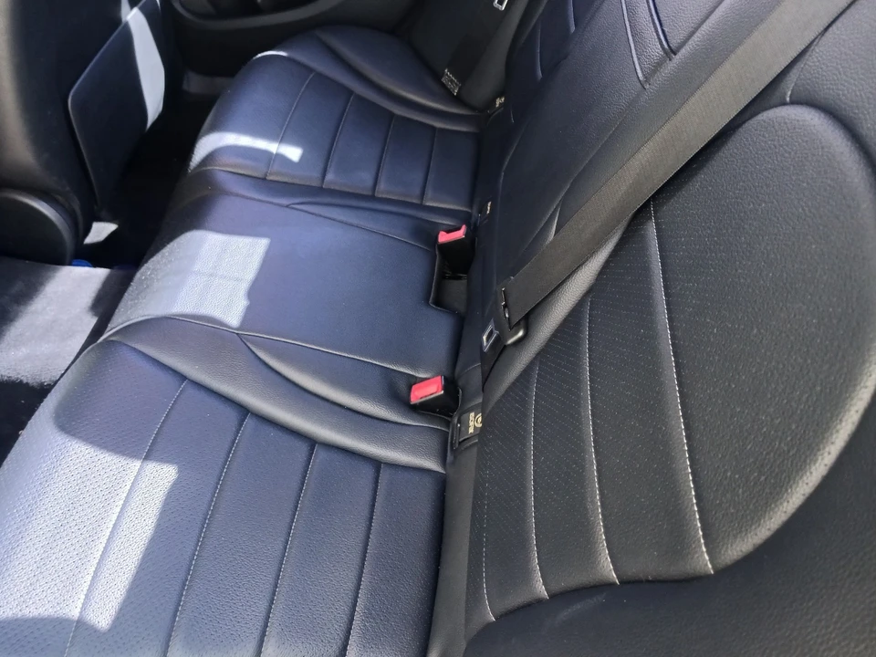 2016 Mercedes-Benz W205 C-Class - Image 8 of 10