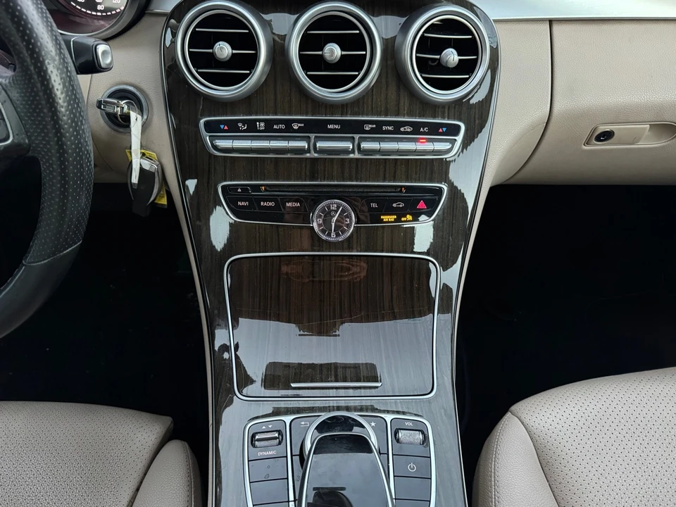 2016 Mercedes-Benz W205 C-Class - Image 10 of 11