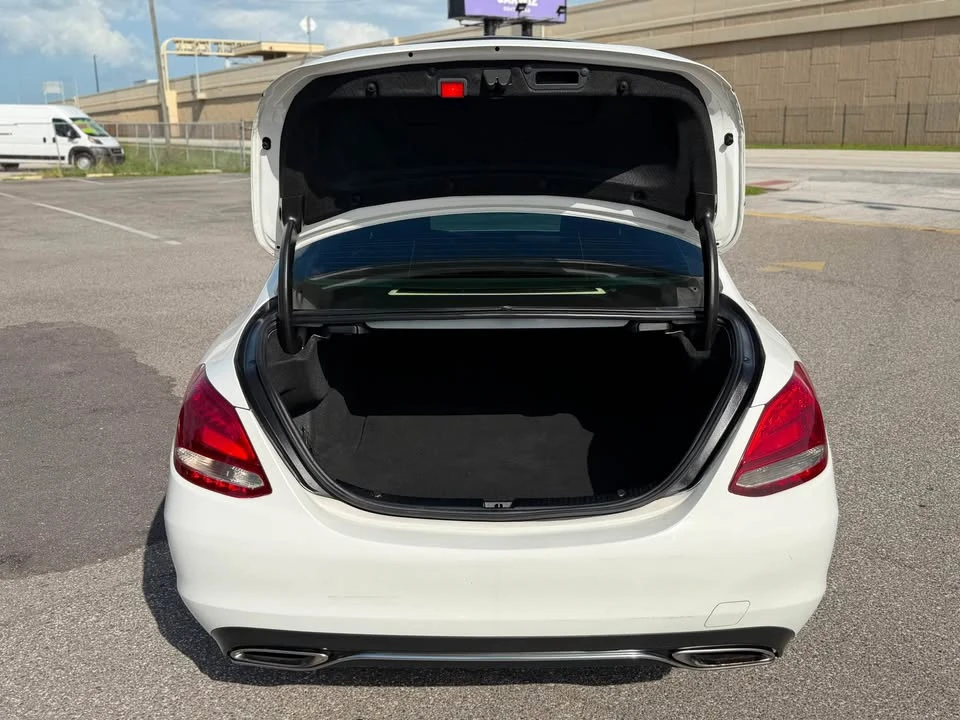 2016 Mercedes-Benz W205 C-Class - Image 10 of 16