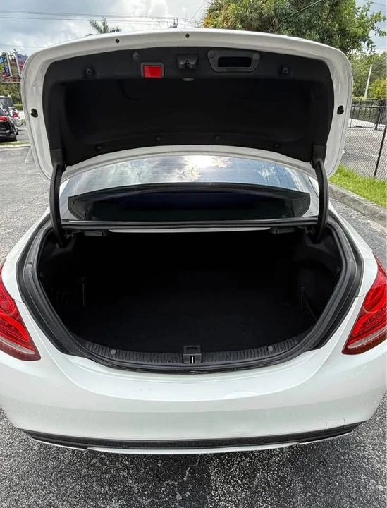 2016 Mercedes-Benz W205 C-Class - Image 6 of 11