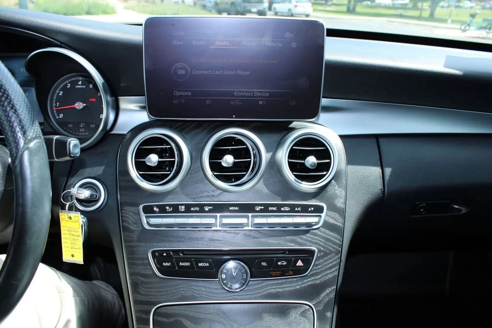 2016 Mercedes-Benz W205 C-Class - Image 11 of 16