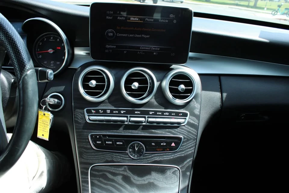 2016 Mercedes-Benz W205 C-Class - Image 12 of 16