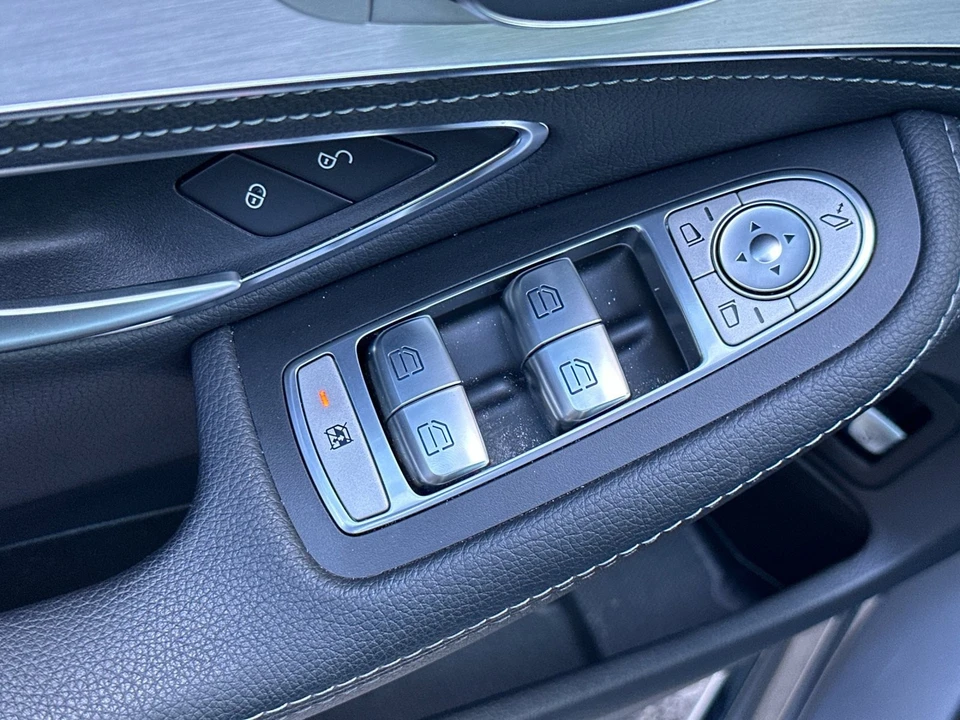 2016 Mercedes-Benz W205 C-Class - Image 11 of 12