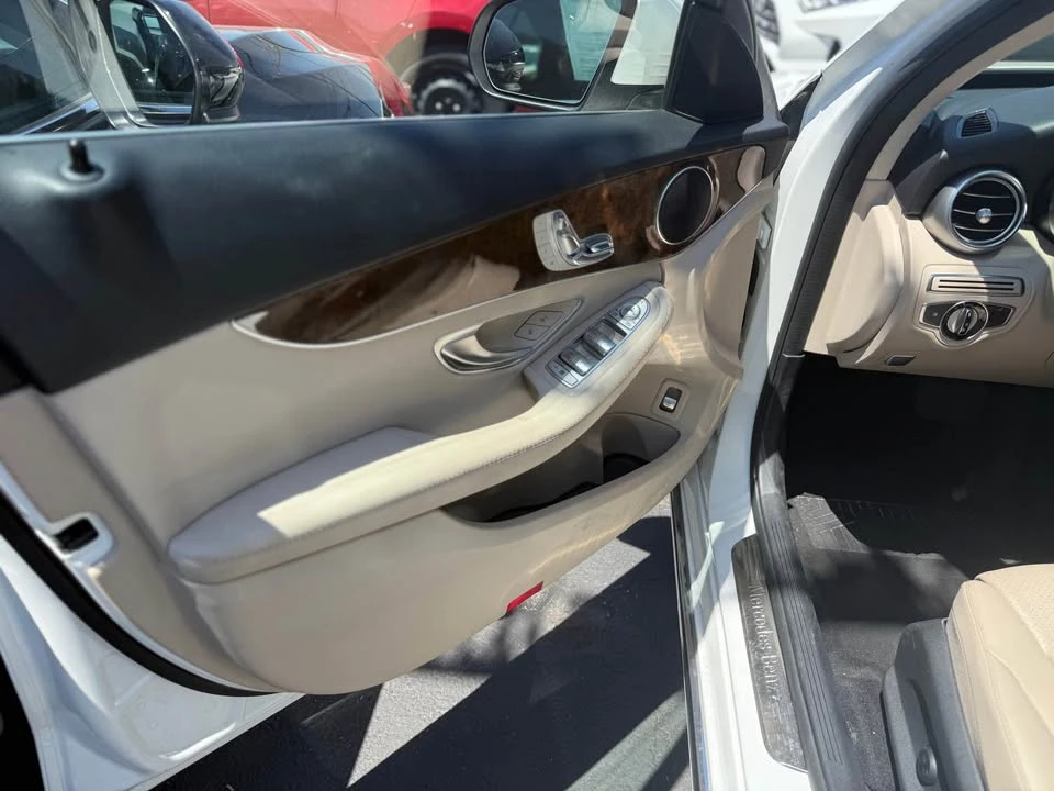 2016 Mercedes-Benz W205 C-Class - Image 8 of 17