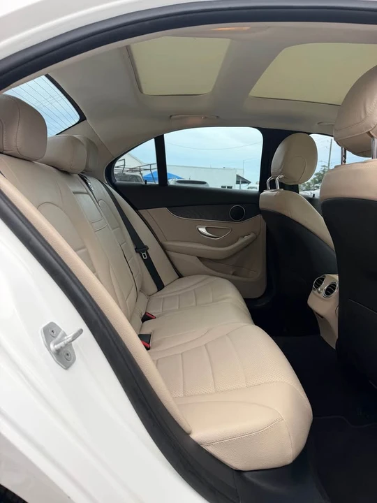 2016 Mercedes-Benz W205 C-Class - Image 9 of 19