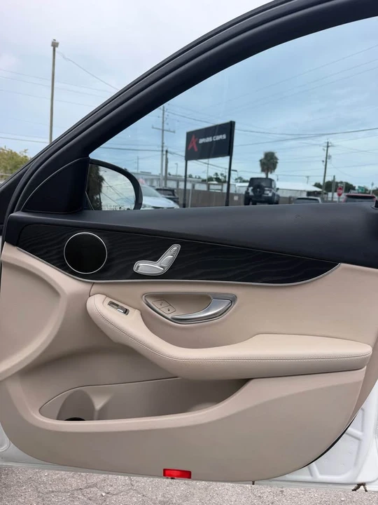 2016 Mercedes-Benz W205 C-Class - Image 10 of 19