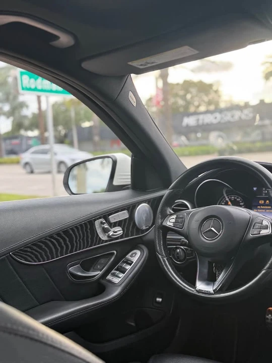 2016 Mercedes-Benz W205 C-Class - Image 9 of 17