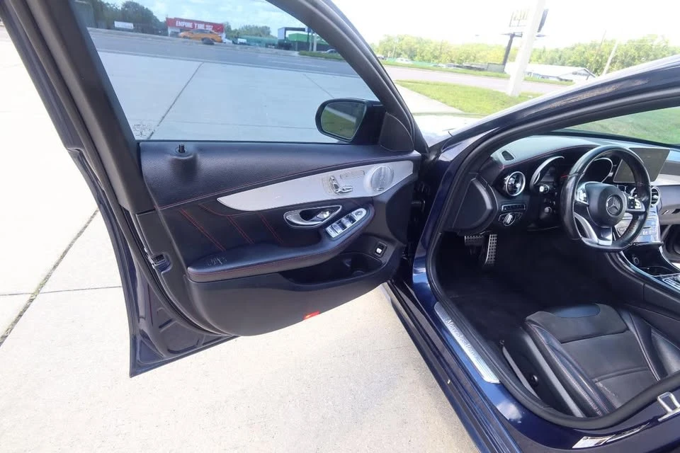 2016 Mercedes-Benz W205 C-Class - Image 9 of 19