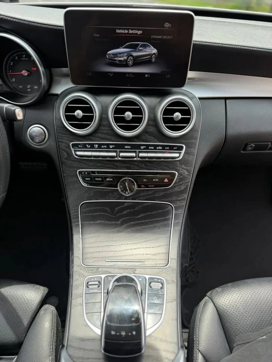 2016 Mercedes-Benz W205 C-Class - Image 15 of 16