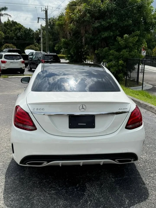 2016 Mercedes-Benz W205 C-Class - Image 10 of 16