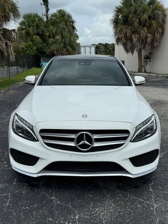 2016 Mercedes-Benz W205 C-Class - Image 9 of 16