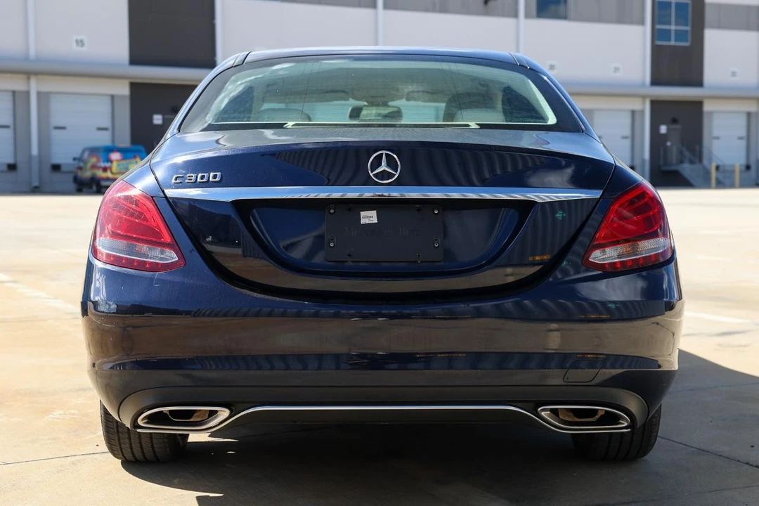 2016 Mercedes-Benz W205 C-Class - Image 9 of 12
