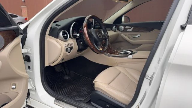 2016 Mercedes-Benz W205 C-Class - Image 10 of 16