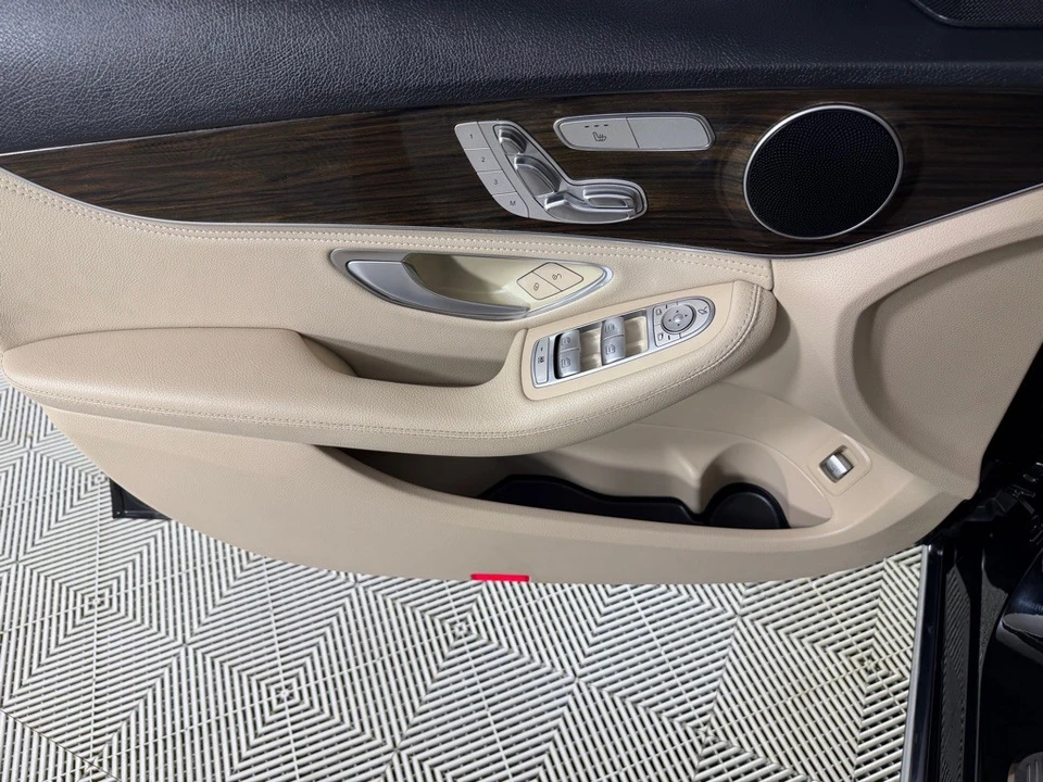 2016 Mercedes-Benz W205 C-Class - Image 11 of 21