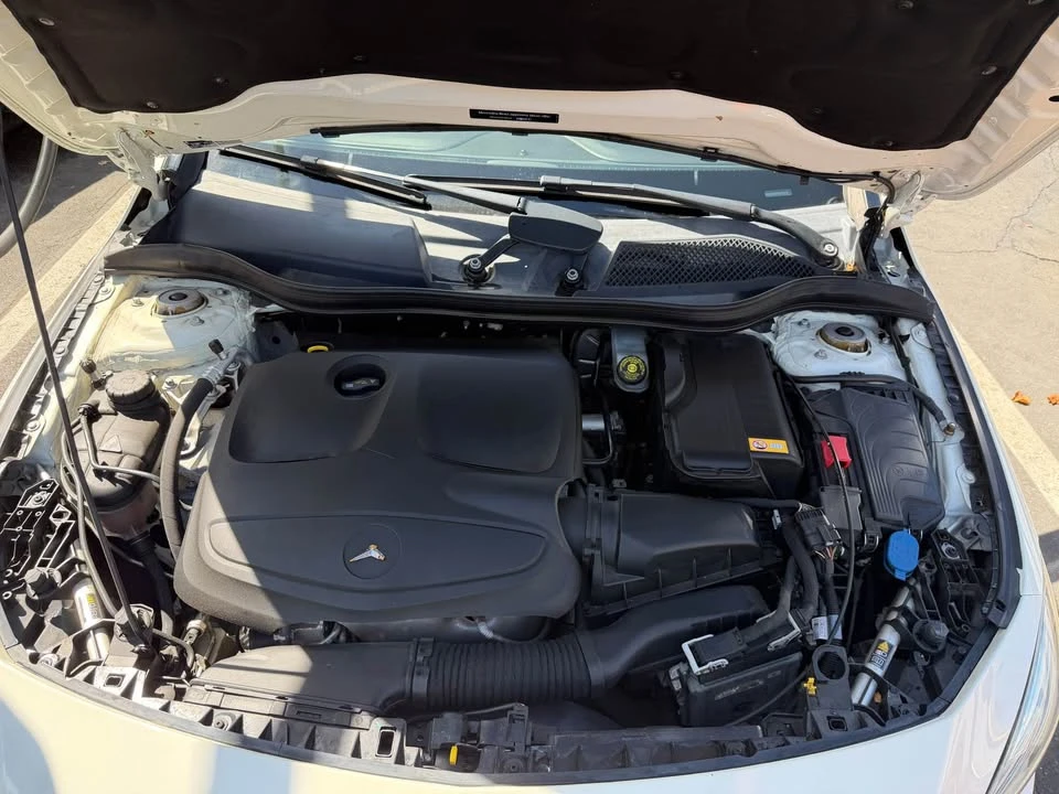 2016 Mercedes-Benz C117 CLA - Image 14 of 15