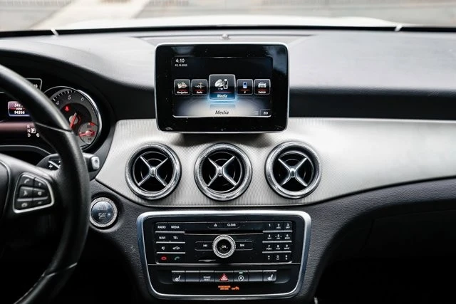 2016 Mercedes-Benz C117 CLA - Image 11 of 12