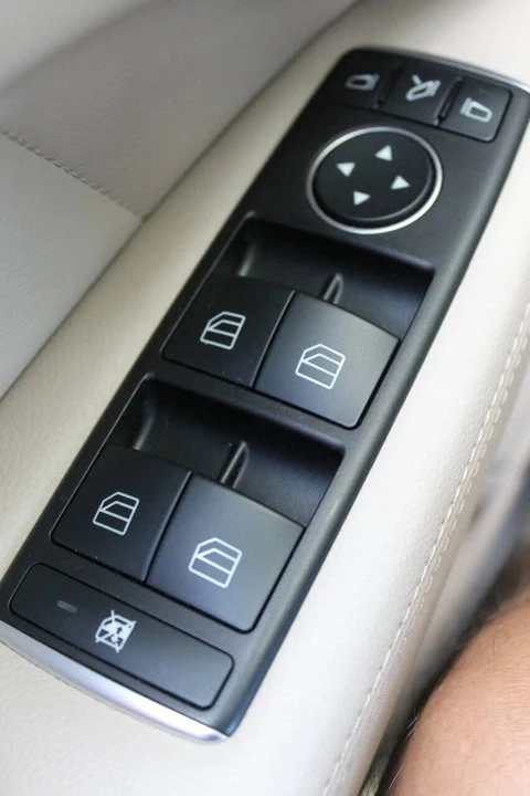 2016 Mercedes-Benz C218 CLS-Class - Image 12 of 20