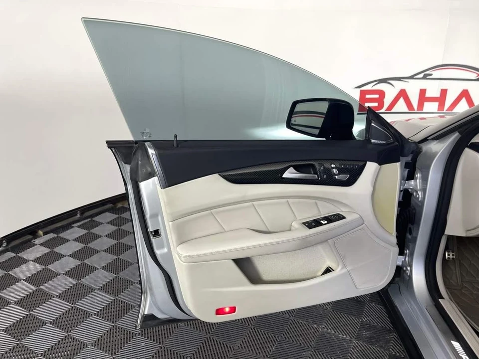 2016 Mercedes-Benz C218 CLS-Class - Image 13 of 21