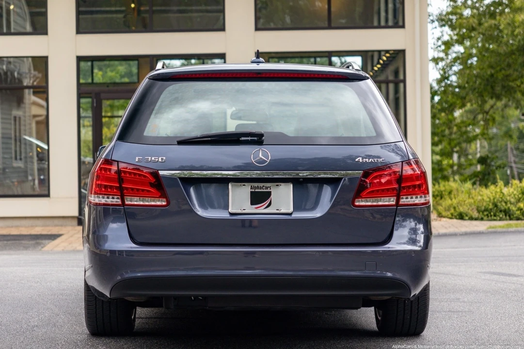 2016 Mercedes-Benz W212 E-Class - Image 10 of 21