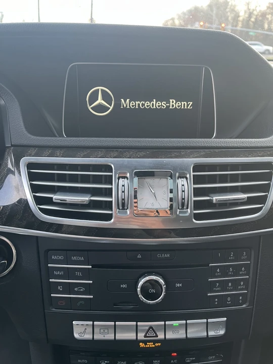 2016 Mercedes-Benz W212 E-Class - Image 27 of 31