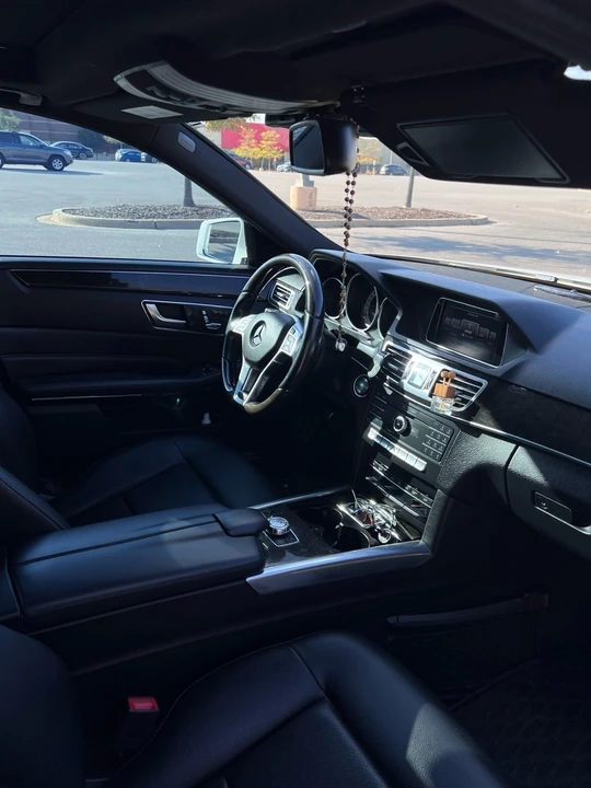 2016 Mercedes-Benz W212 E-Class - Image 4 of 5