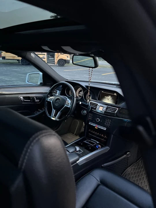 2016 Mercedes-Benz W212 E-Class - Image 8 of 9