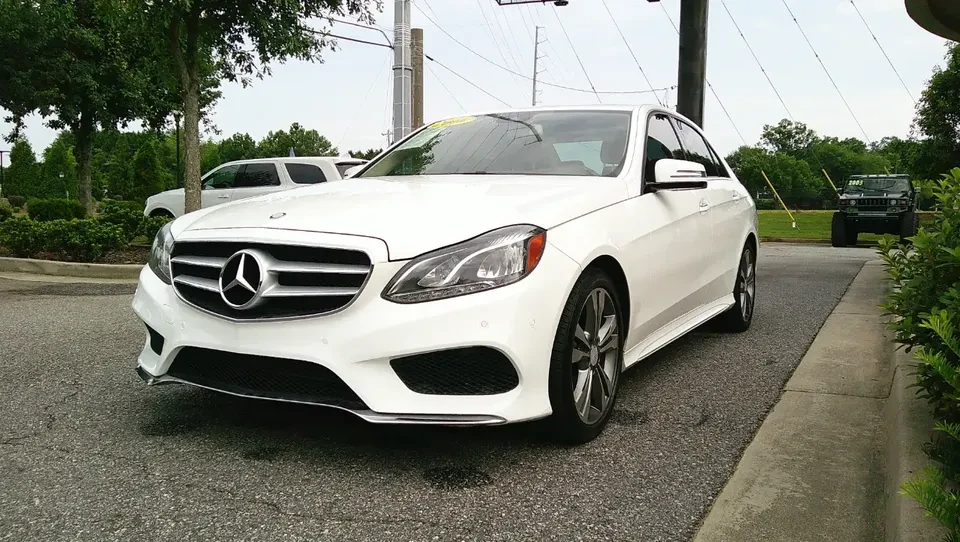 2016 Mercedes-Benz W212 E-Class - Image 2 of 20
