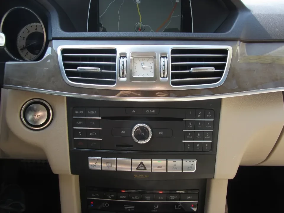 2016 Mercedes-Benz W212 E-Class - Image 11 of 20