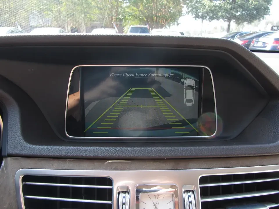 2016 Mercedes-Benz W212 E-Class - Image 10 of 20