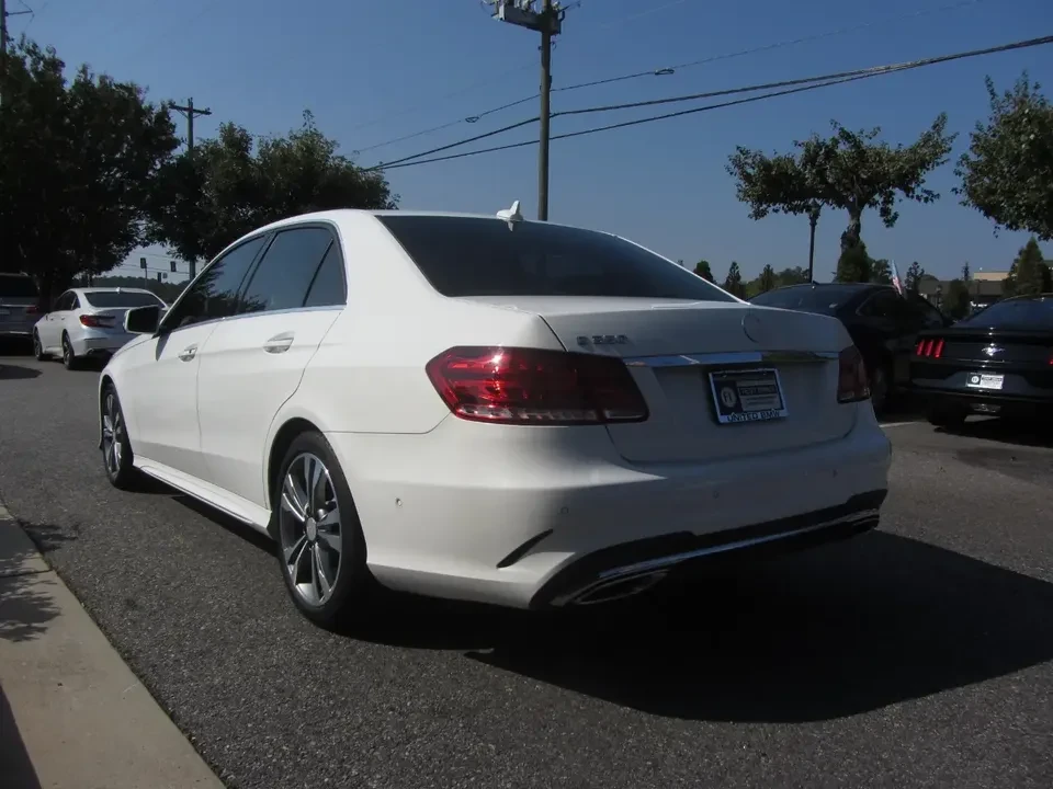 2016 Mercedes-Benz W212 E-Class - Image 3 of 20