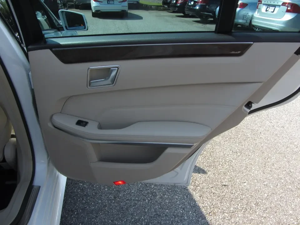 2016 Mercedes-Benz W212 E-Class - Image 15 of 20