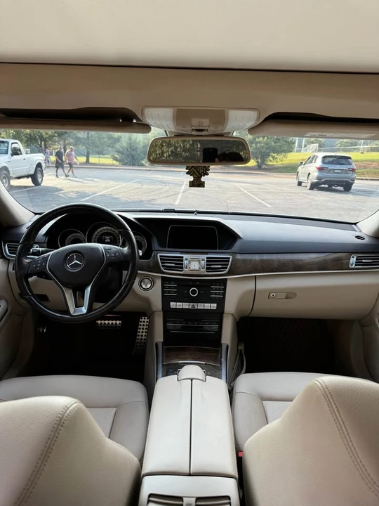 2016 Mercedes-Benz W212 E-Class - Image 11 of 20