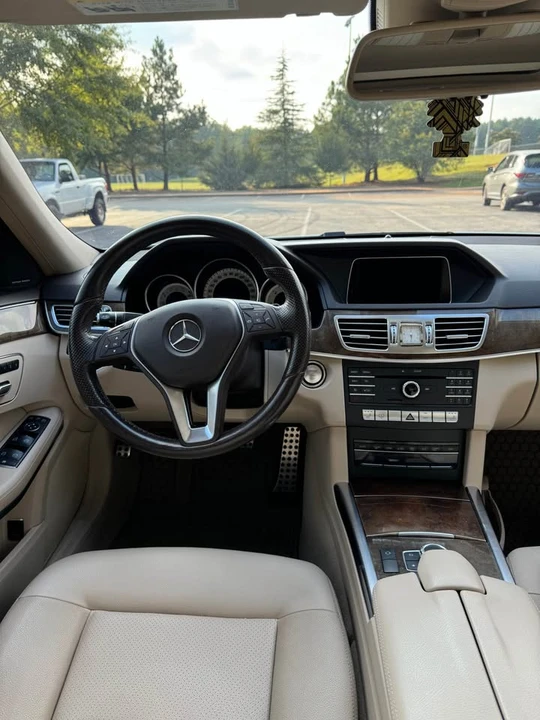 2016 Mercedes-Benz W212 E-Class - Image 15 of 20