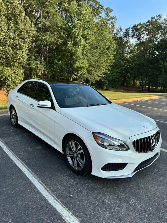 2016 Mercedes-Benz W212 E-Class - Image 3 of 20