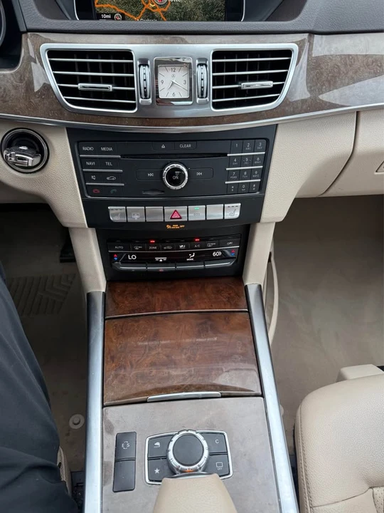 2016 Mercedes-Benz W212 E-Class - Image 13 of 17