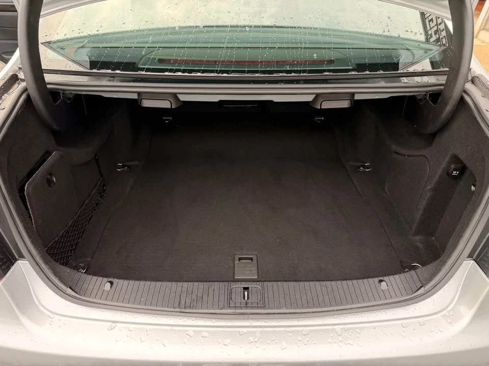 2016 Mercedes-Benz W212 E-Class - Image 10 of 20