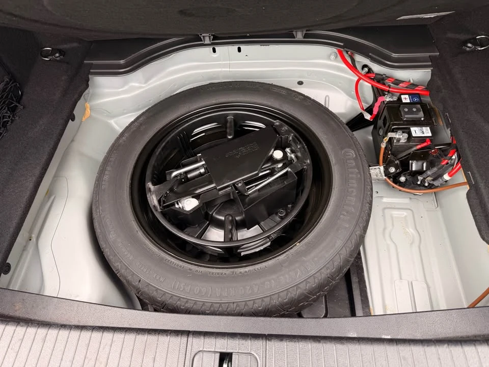 2016 Mercedes-Benz W212 E-Class - Image 11 of 20