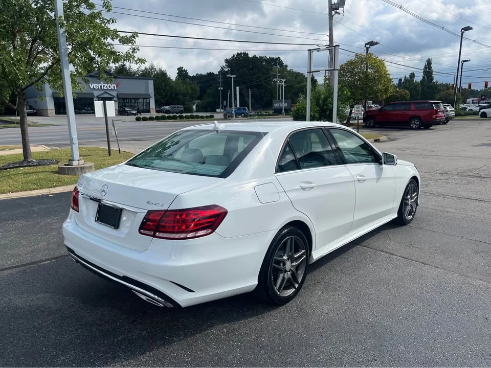 2016 Mercedes-Benz W212 E-Class - Image 3 of 20