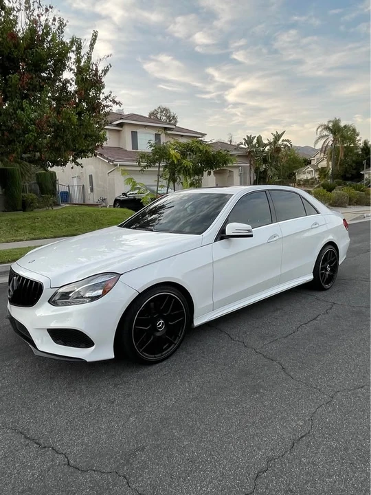 2016 Mercedes-Benz W212 E-Class - Image 2 of 9