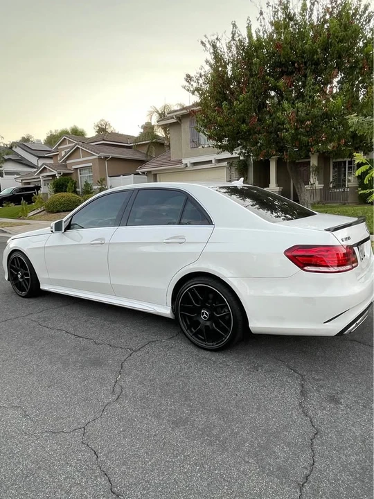 2016 Mercedes-Benz W212 E-Class - Image 3 of 9