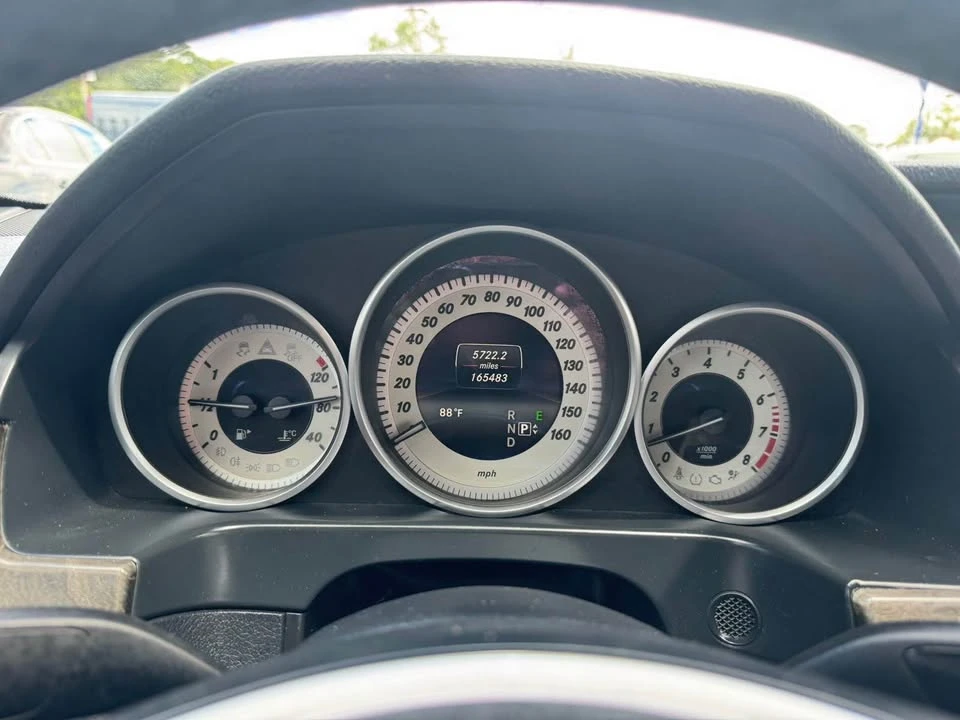 2016 Mercedes-Benz W212 E-Class - Image 11 of 16